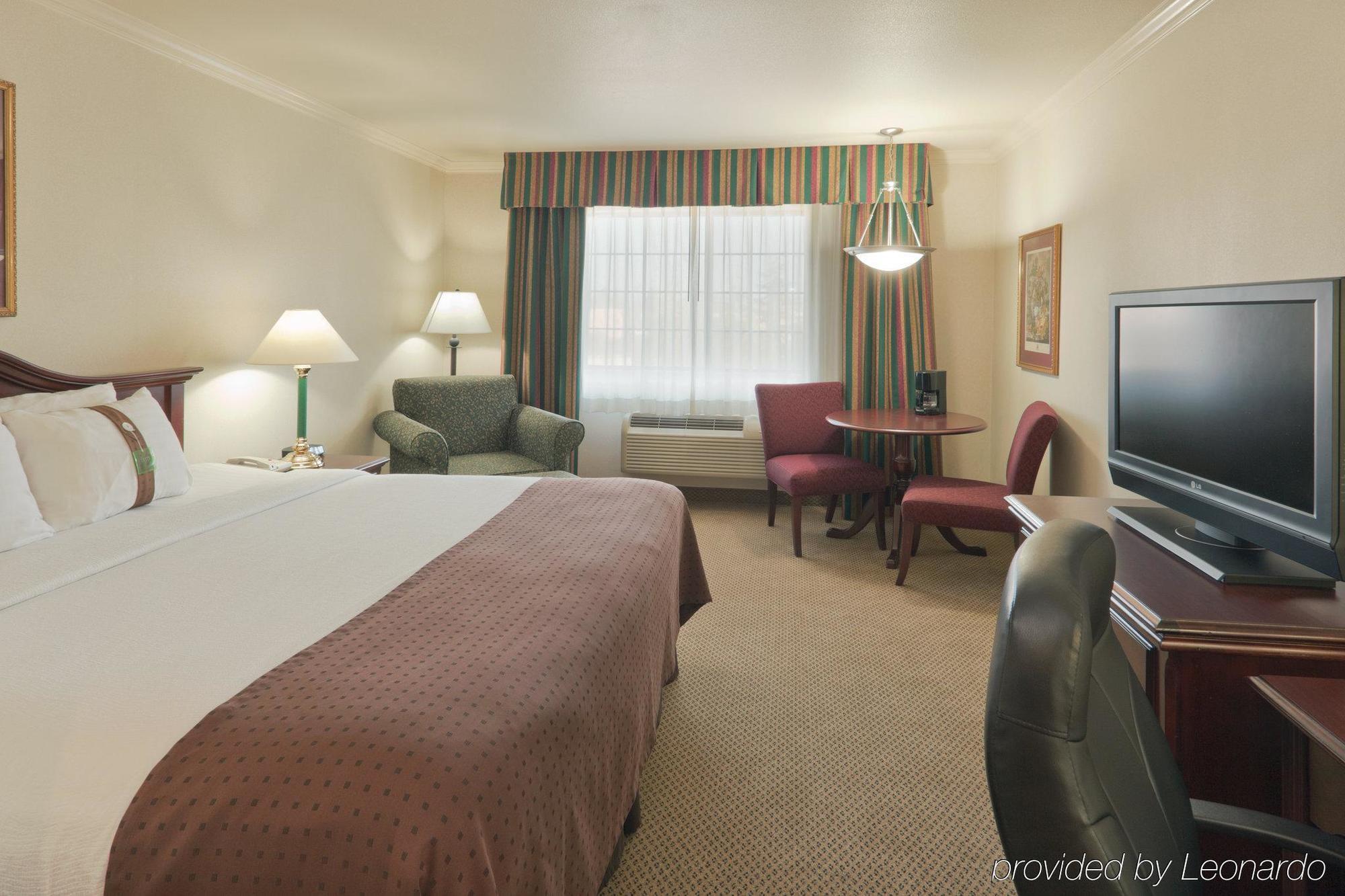 Holiday Inn Selma - Swancourt Habitación foto